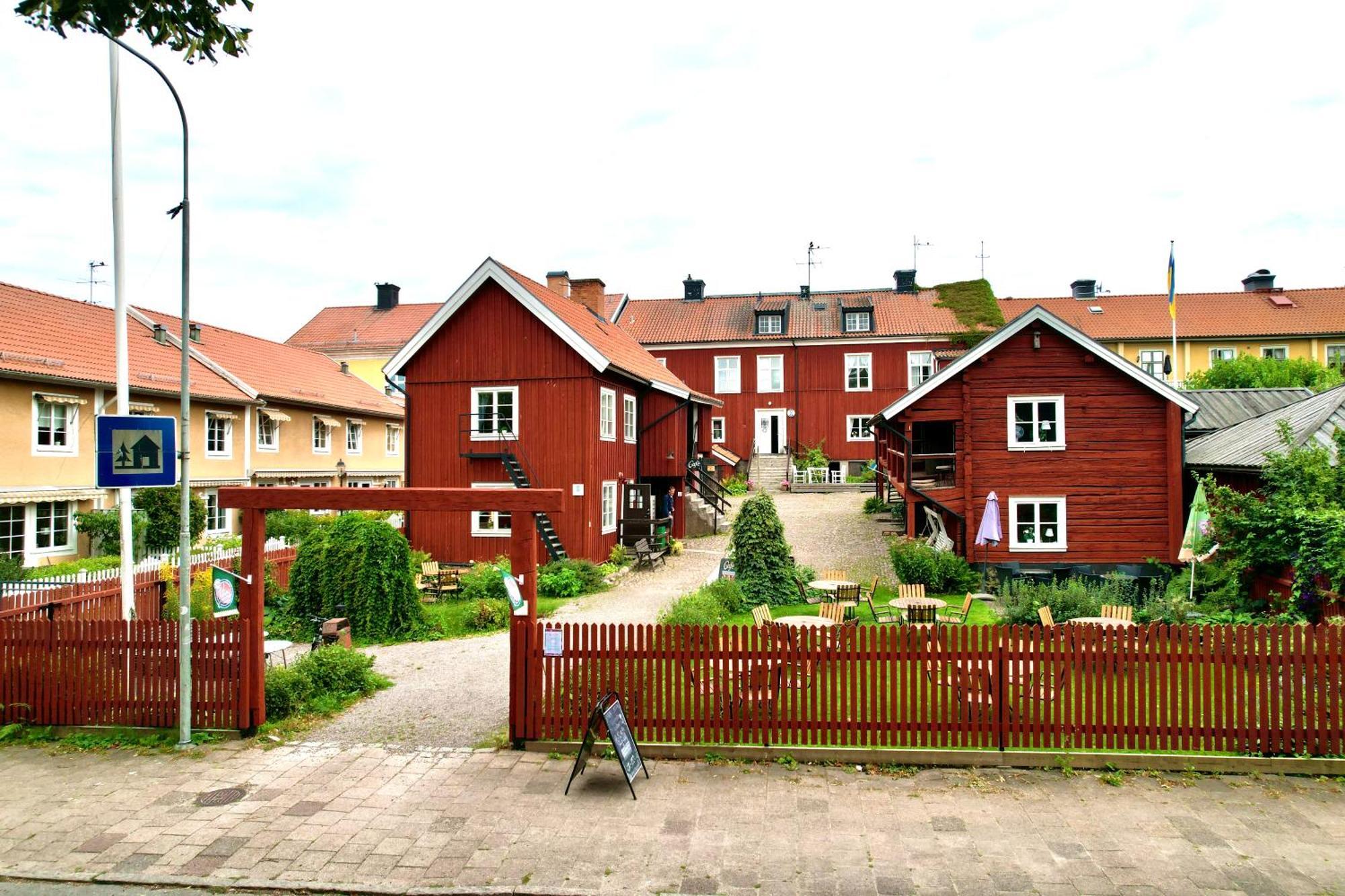 Stf Hostel Mariestad Bagian luar foto