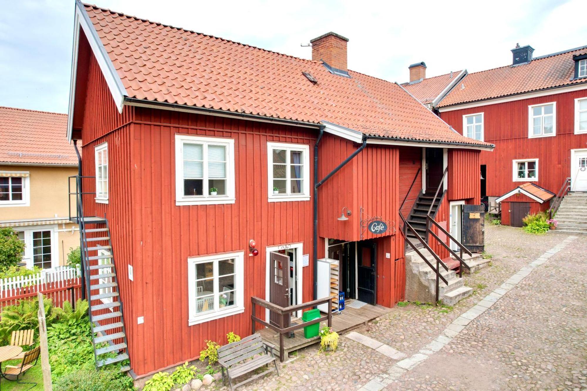 Stf Hostel Mariestad Bagian luar foto